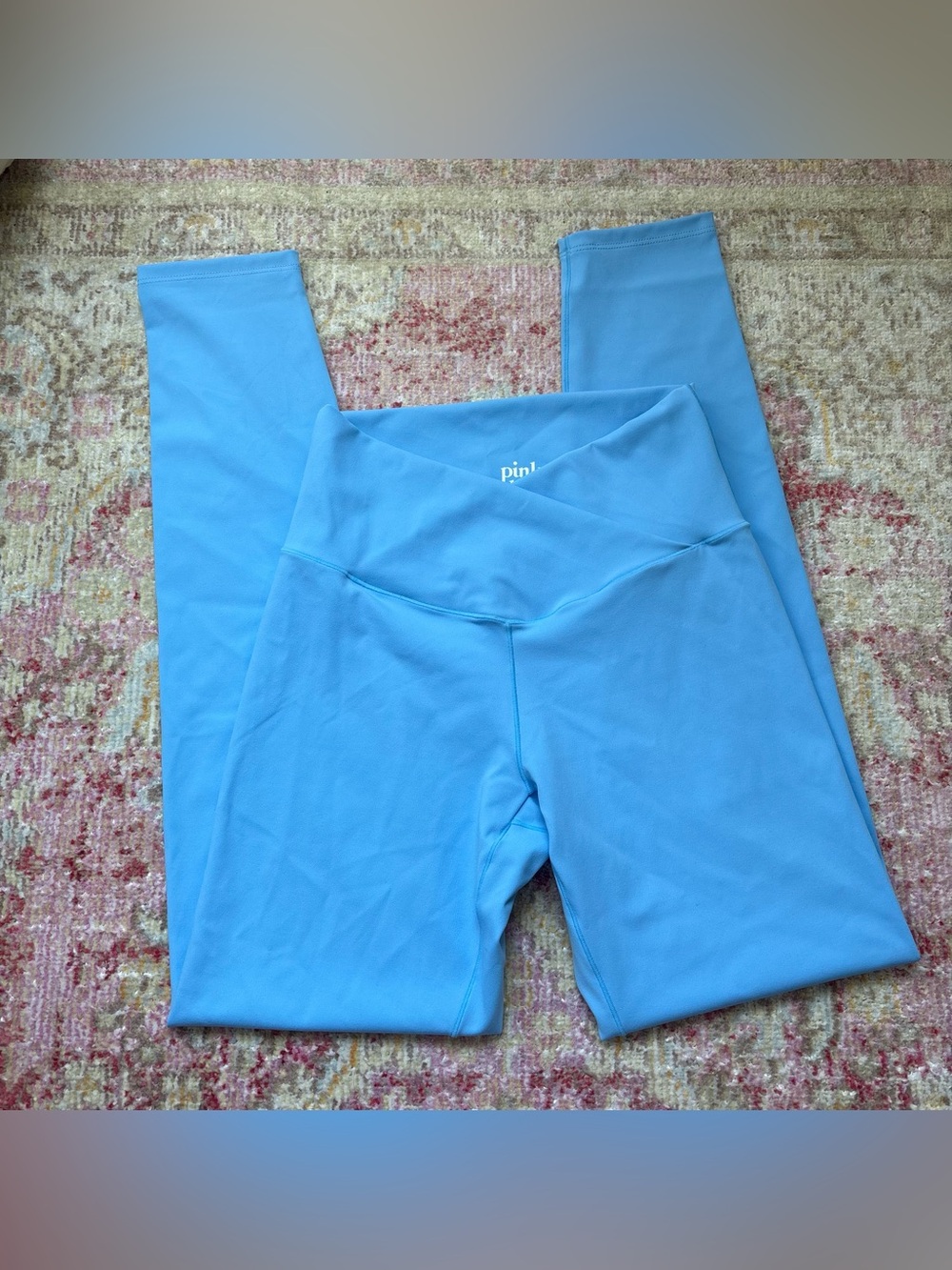 NWOT \\ crossover waist active legging